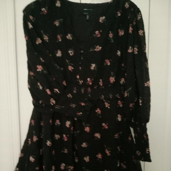 ASOS Design Black And Floral Size 10 - Picture 1 of 3